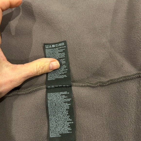 Uniqlo: PILE-LINED FLEECE TAILORED COAT - Picture 11 of 11